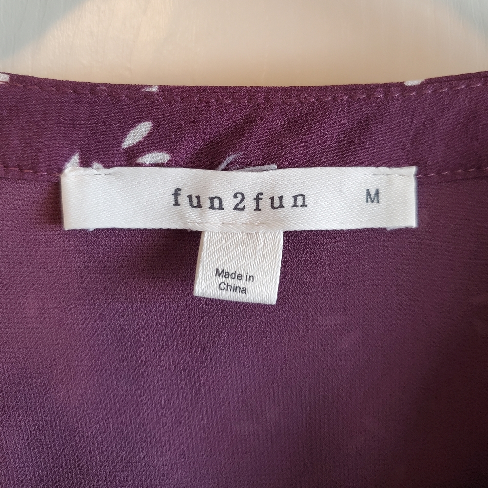 Fun2Fun split neck blouse - Picture 3 of 3